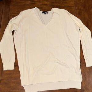Alaiv Ivory V-Neck Sweater